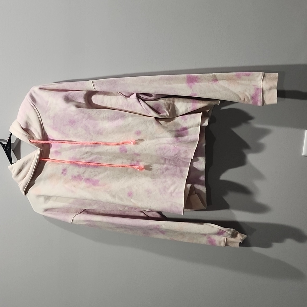 cropped tie dye hoodie